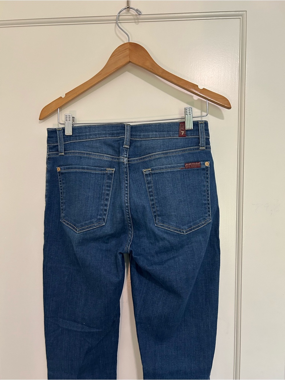 7 For all Mankind Women's Slim Cigarette Jeans in Size 27 - Picture 5 of 11